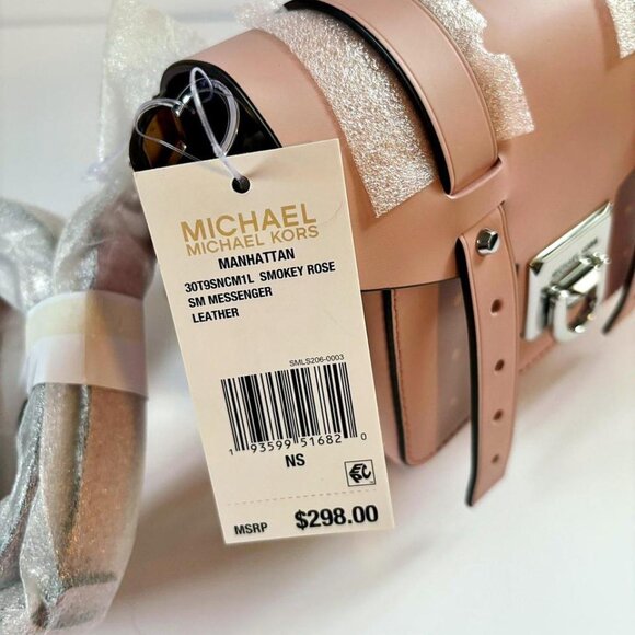 Michael Kors Manhattan Small Messenger Crossbody bag in a smokey rose color. - Picture 8 of 8